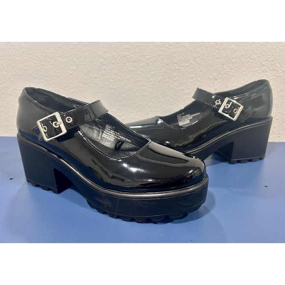 Seychelles Shoes - Seychelles Mary Faux Patent Leather Mary Jane shoes Lug Sole 8.5